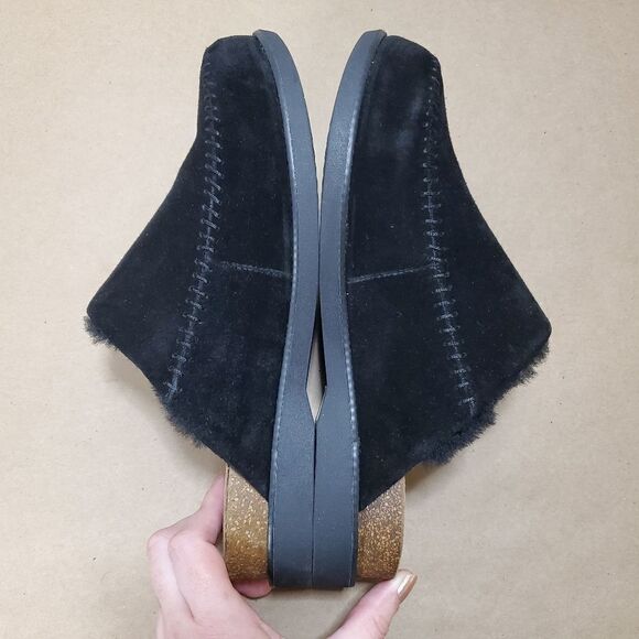 Sofft Bellflower Italian Suede Mule - Picture 7 of 12